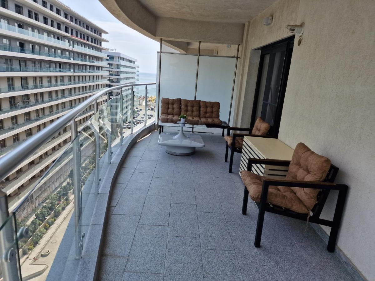 Residence 81 Мамая Екстериор снимка